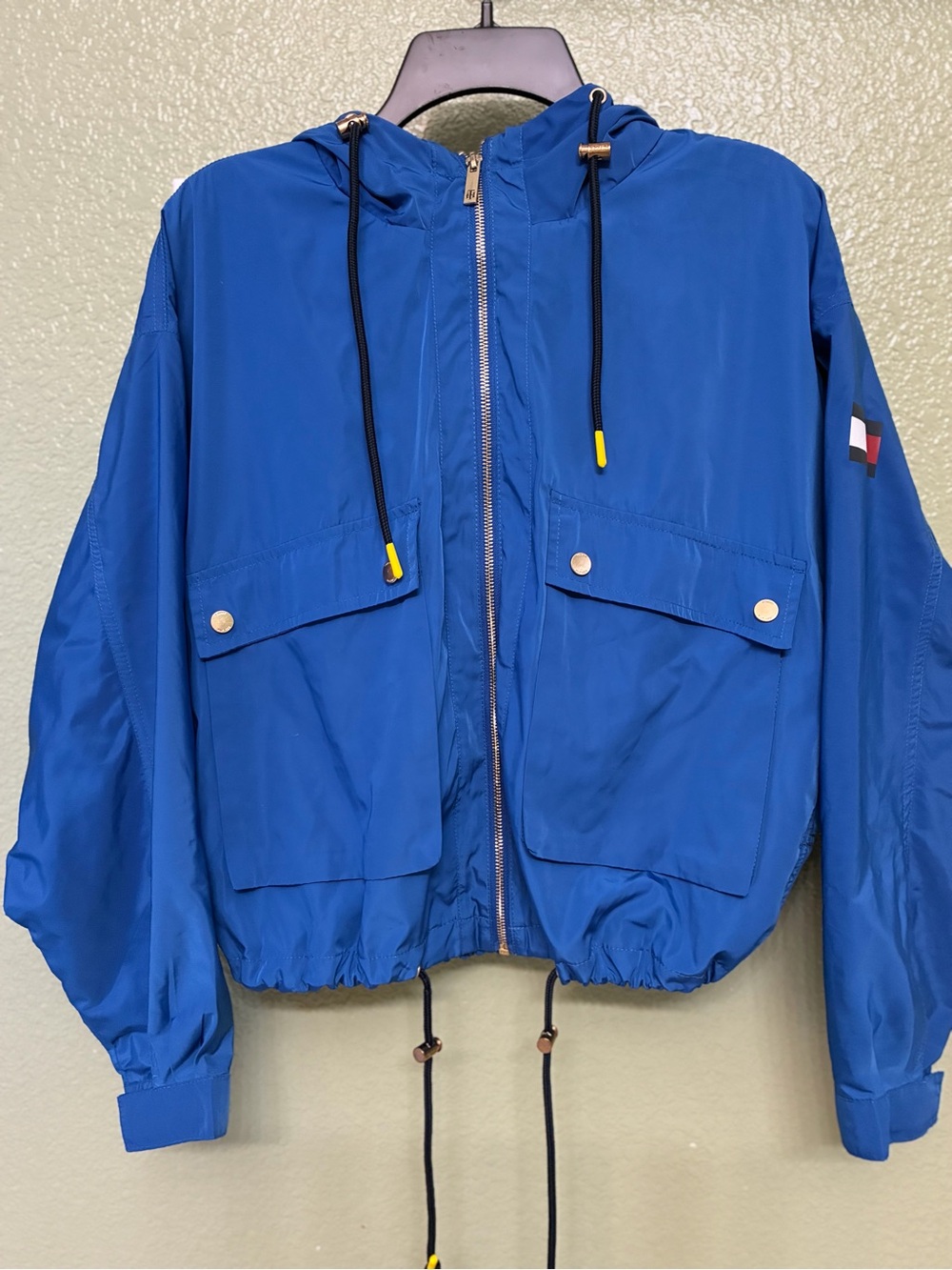 Tommy Hilfiger women Royal Blue Hooded Rain Jacket with Front Pockets